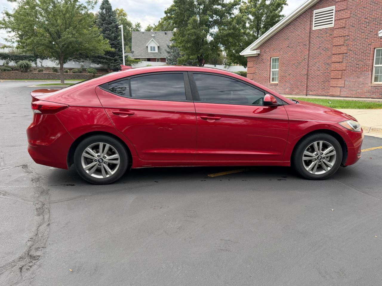 Hyundai Elantra  2018