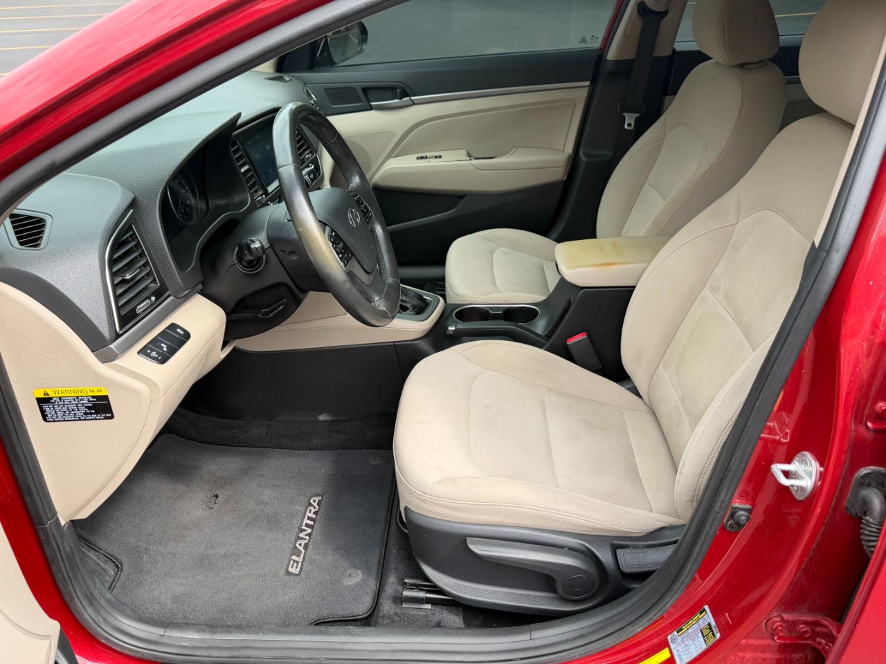 Hyundai Elantra  2018