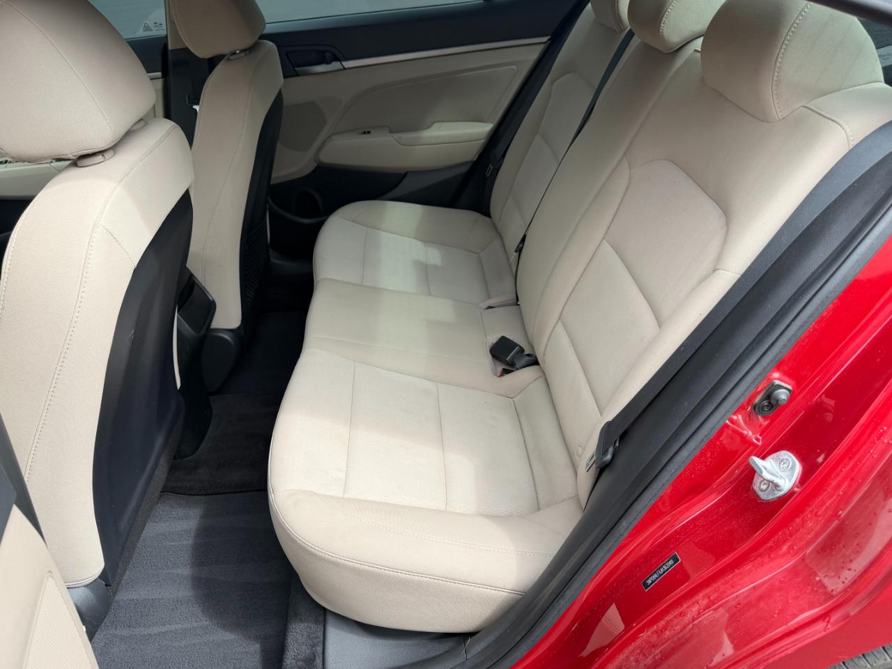 Hyundai Elantra  2018