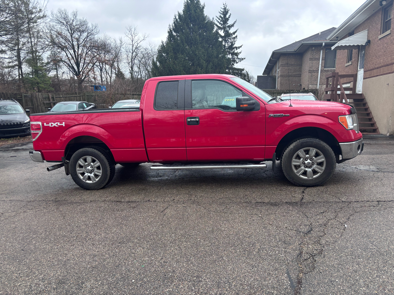 Ford F-150 XLT SuperCab 8-ft. Bed 4WD 2010