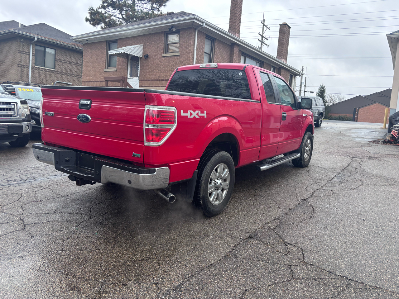 Ford F-150 XLT SuperCab 8-ft. Bed 4WD 2010
