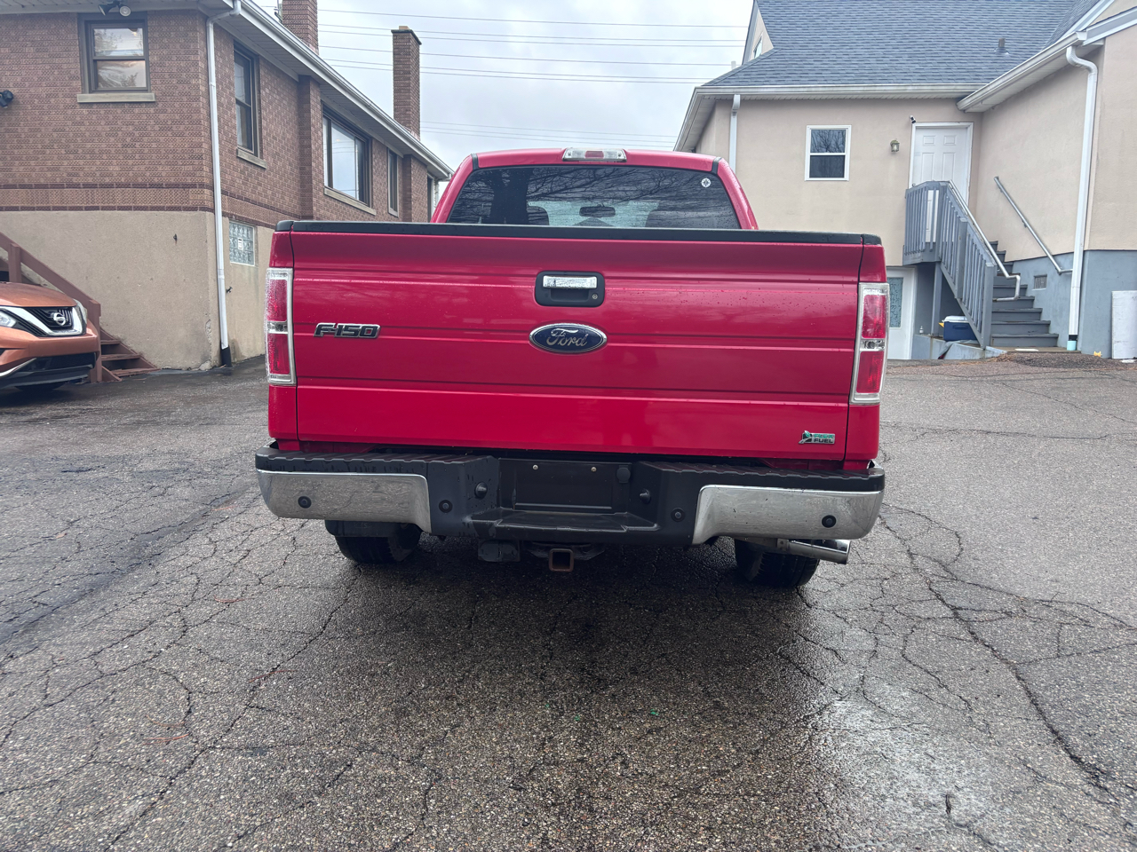 Ford F-150 XLT SuperCab 8-ft. Bed 4WD 2010