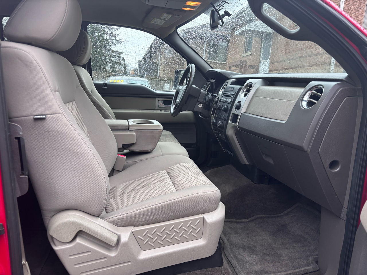 Ford F-150 XLT SuperCab 8-ft. Bed 4WD 2010