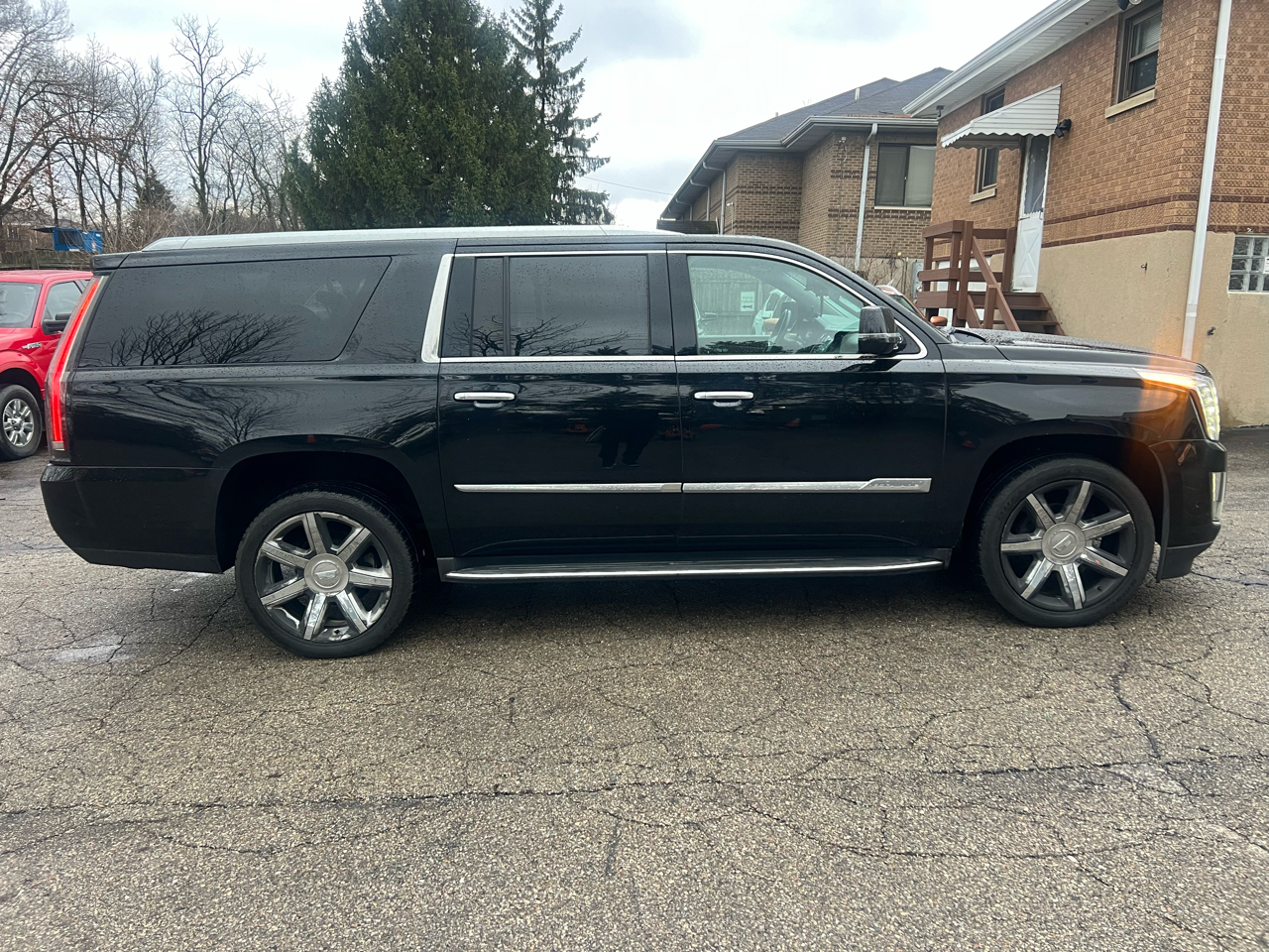Cadillac Escalade ESV Luxury 4WD 2017