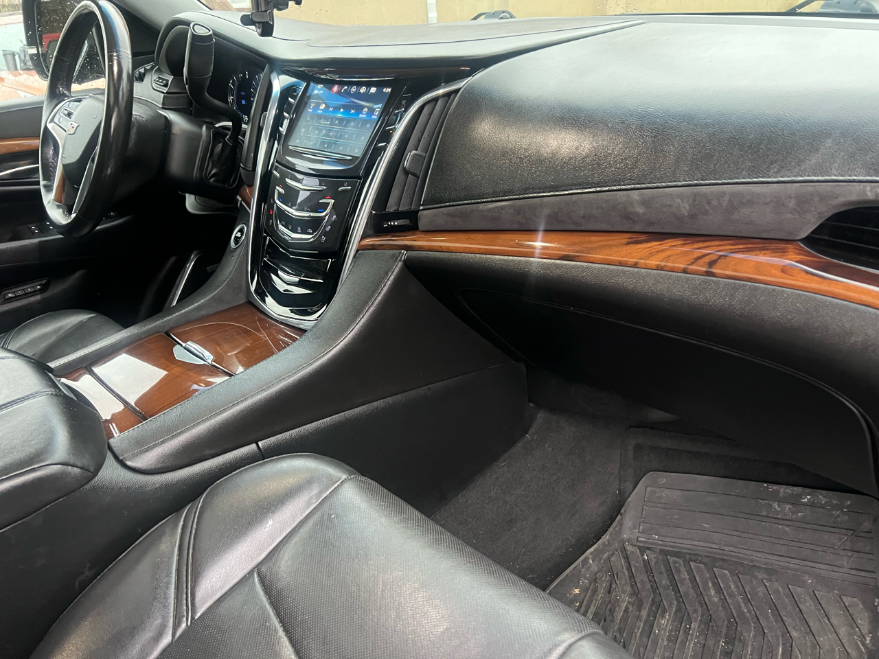 Cadillac Escalade ESV Luxury 4WD 2017