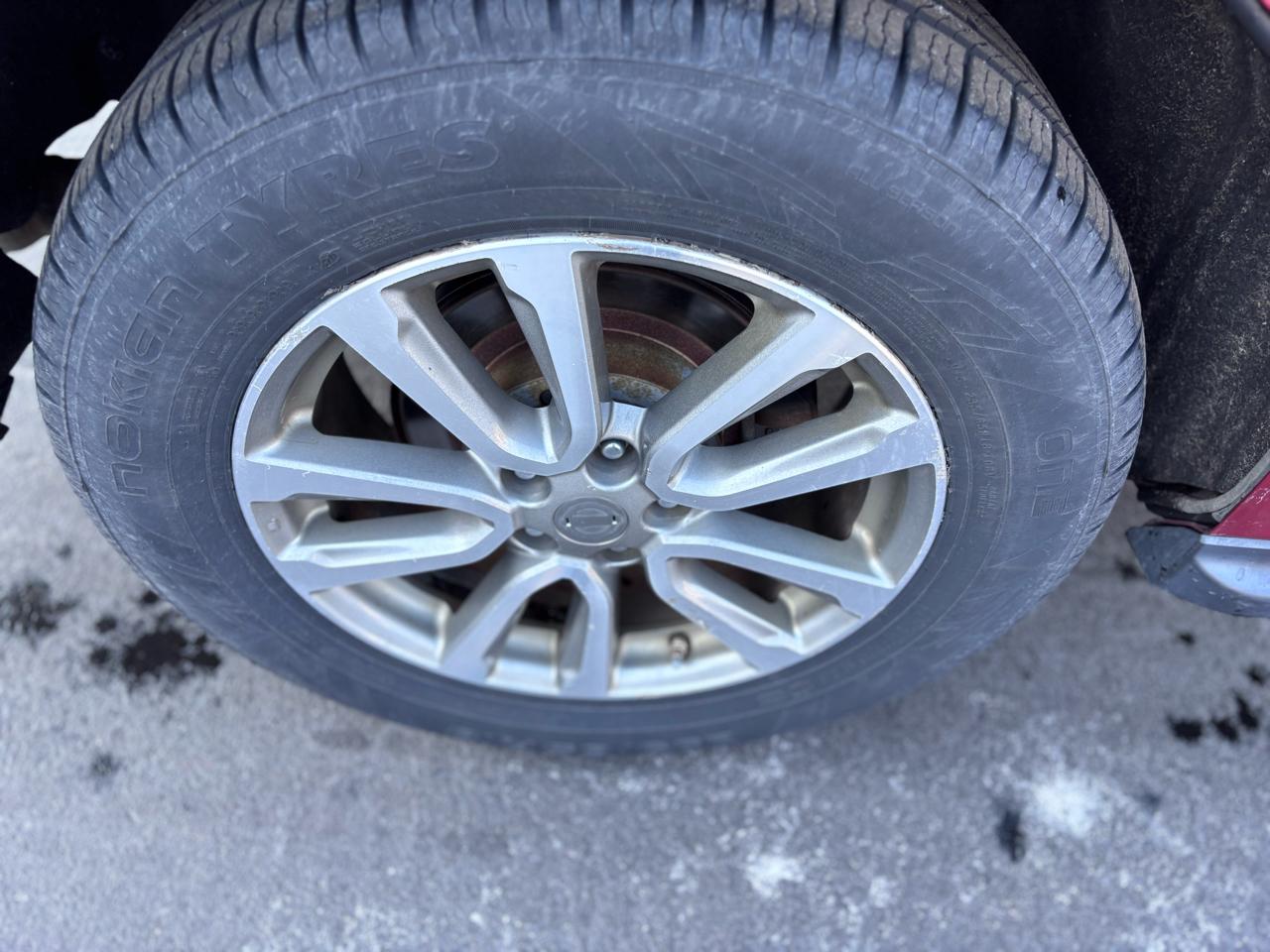 Nissan Pathfinder Platinum 4WD 2016