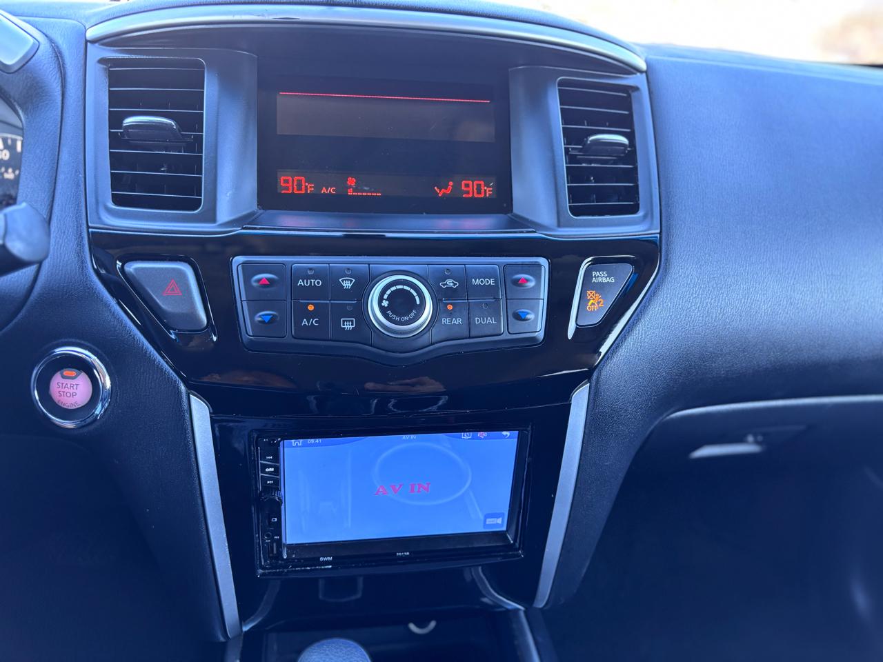 Nissan Pathfinder Platinum 4WD 2016