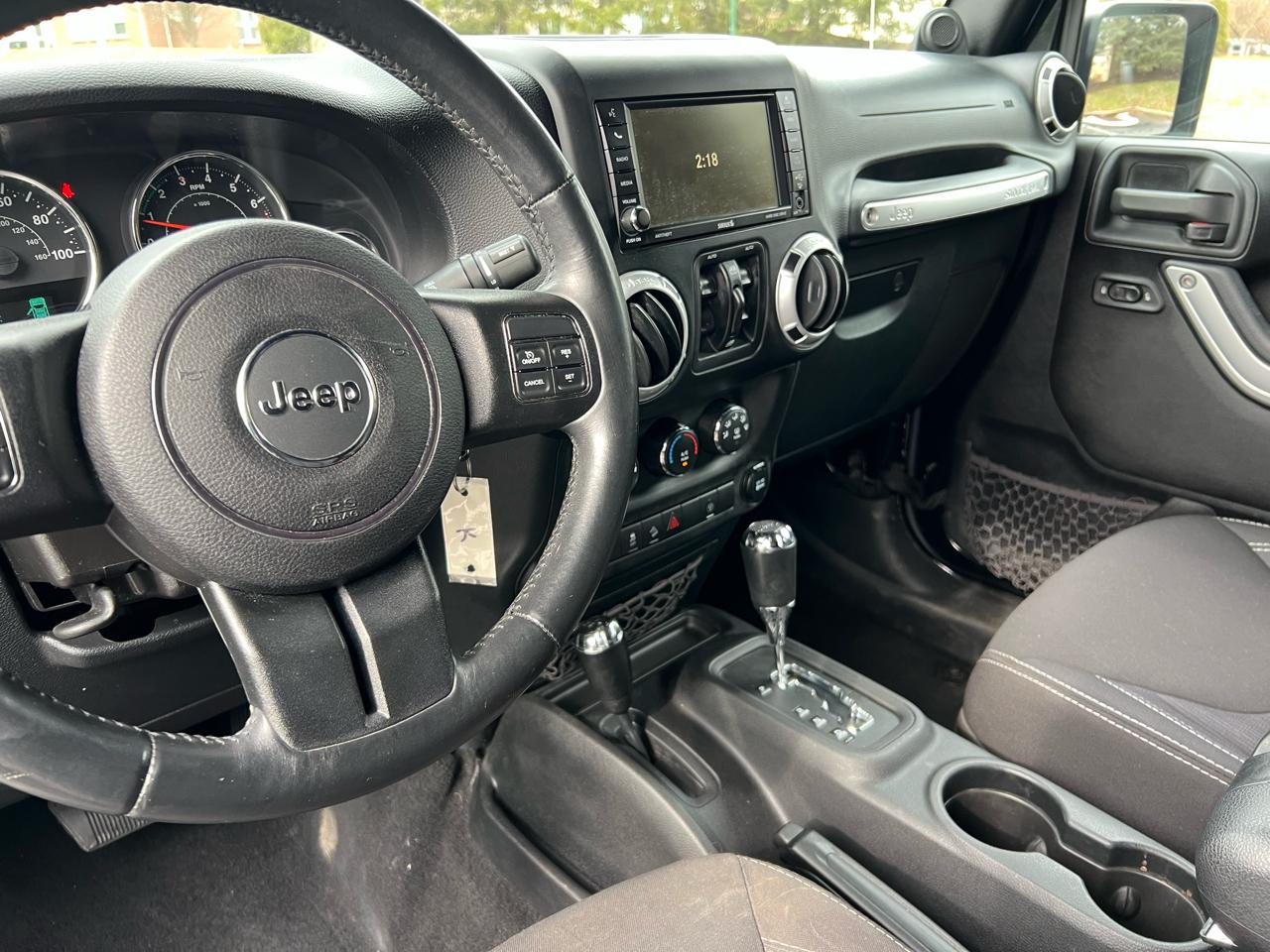 Jeep Wrangler Unlimited Sahara 4WD 2014