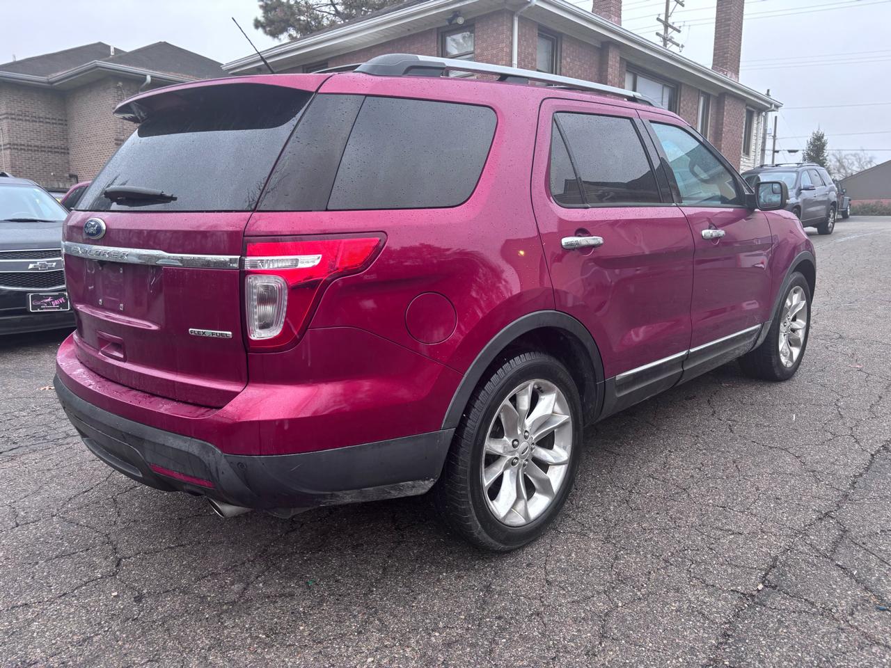 Ford Explorer 4dr 114" WB 4.6L XLT 2015