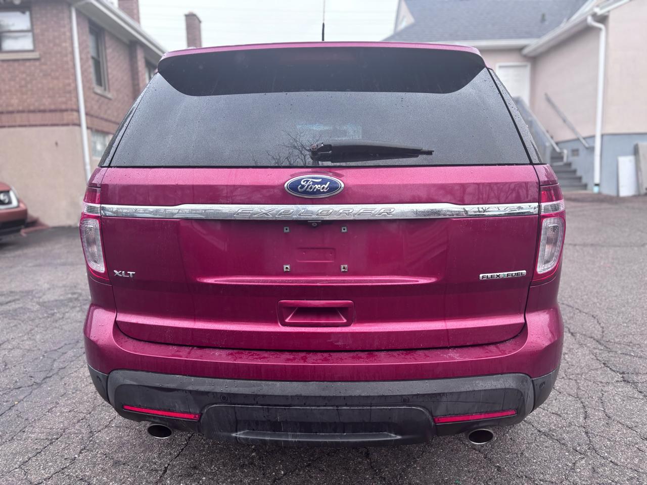Ford Explorer 4dr 114" WB 4.6L XLT 2015