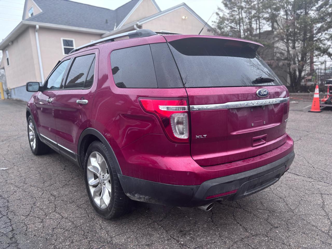Ford Explorer 4dr 114" WB 4.6L XLT 2015