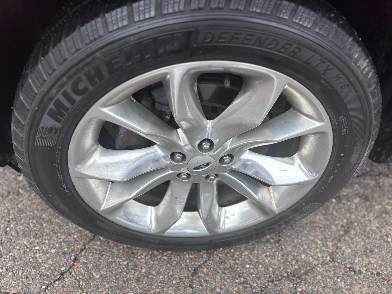 Ford Explorer 4dr 114" WB 4.6L XLT 2015