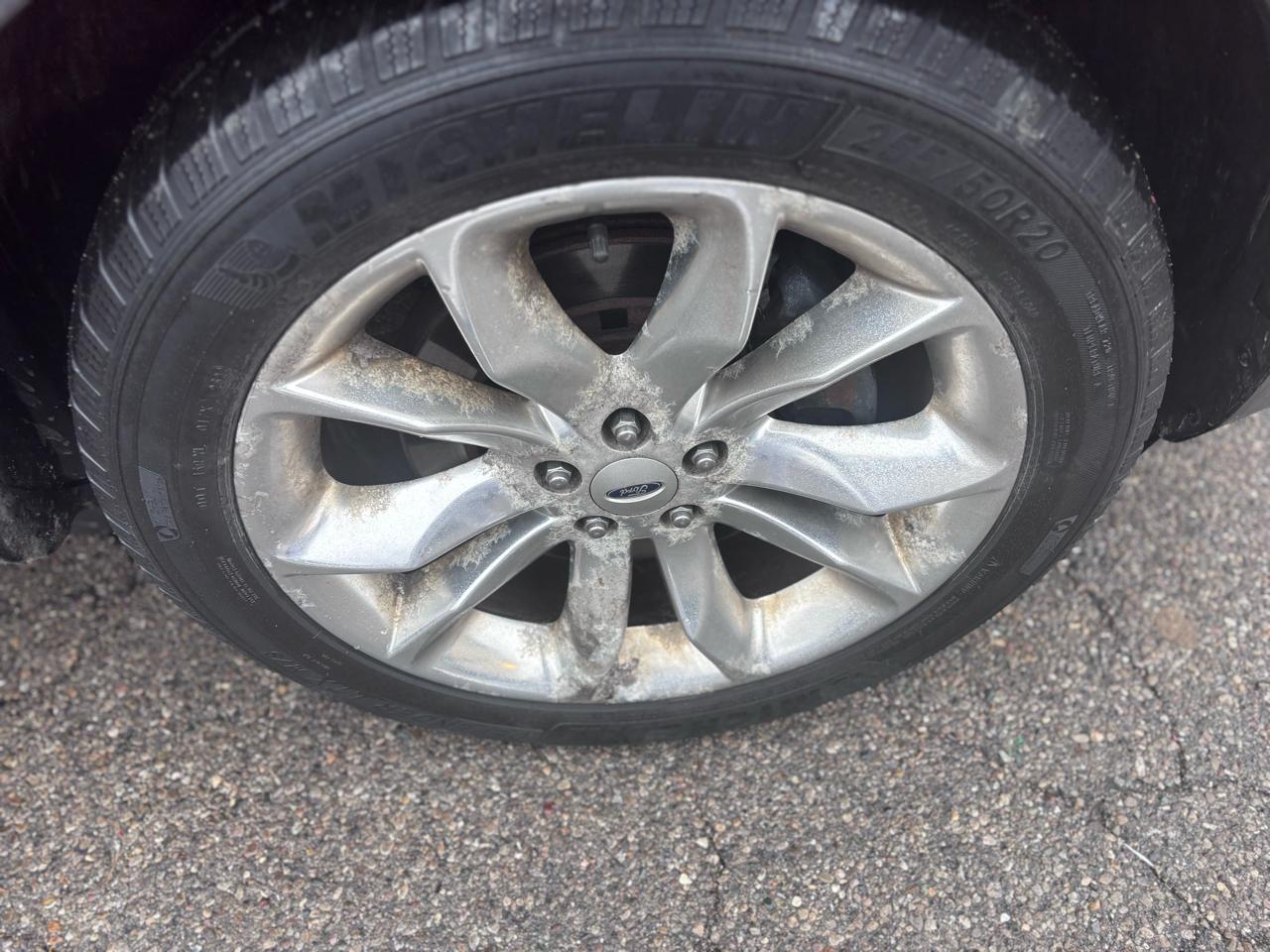 Ford Explorer 4dr 114" WB 4.6L XLT 2015