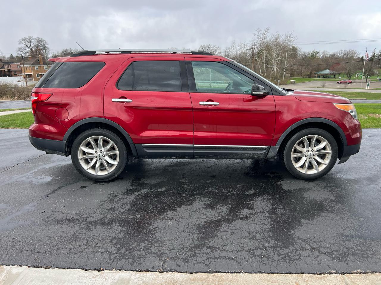 Ford Explorer 4dr 114" WB 4.6L XLT 2015