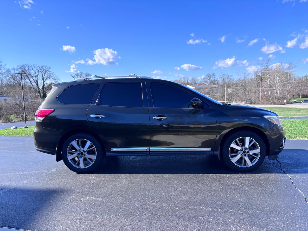 Nissan Pathfinder S 2WD 2016