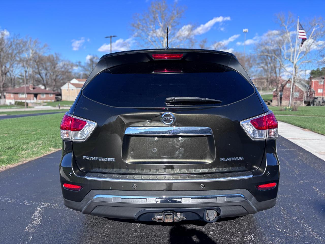 Nissan Pathfinder S 2WD 2016