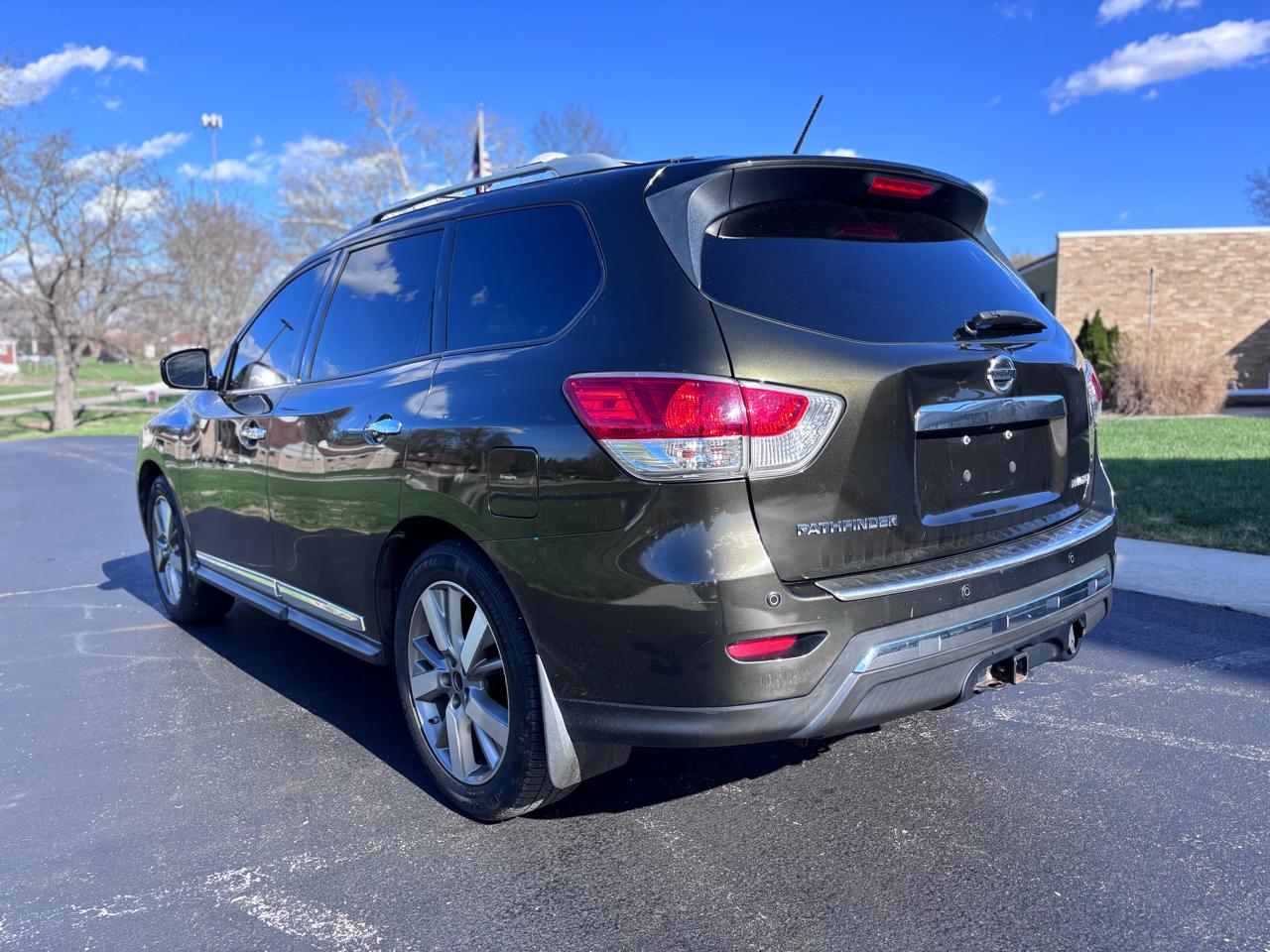 Nissan Pathfinder S 2WD 2016