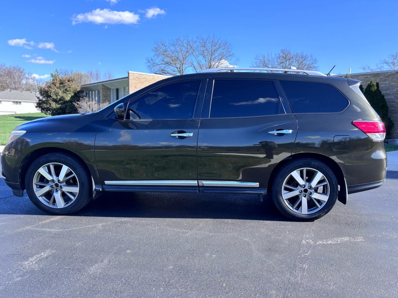 Nissan Pathfinder S 2WD 2016