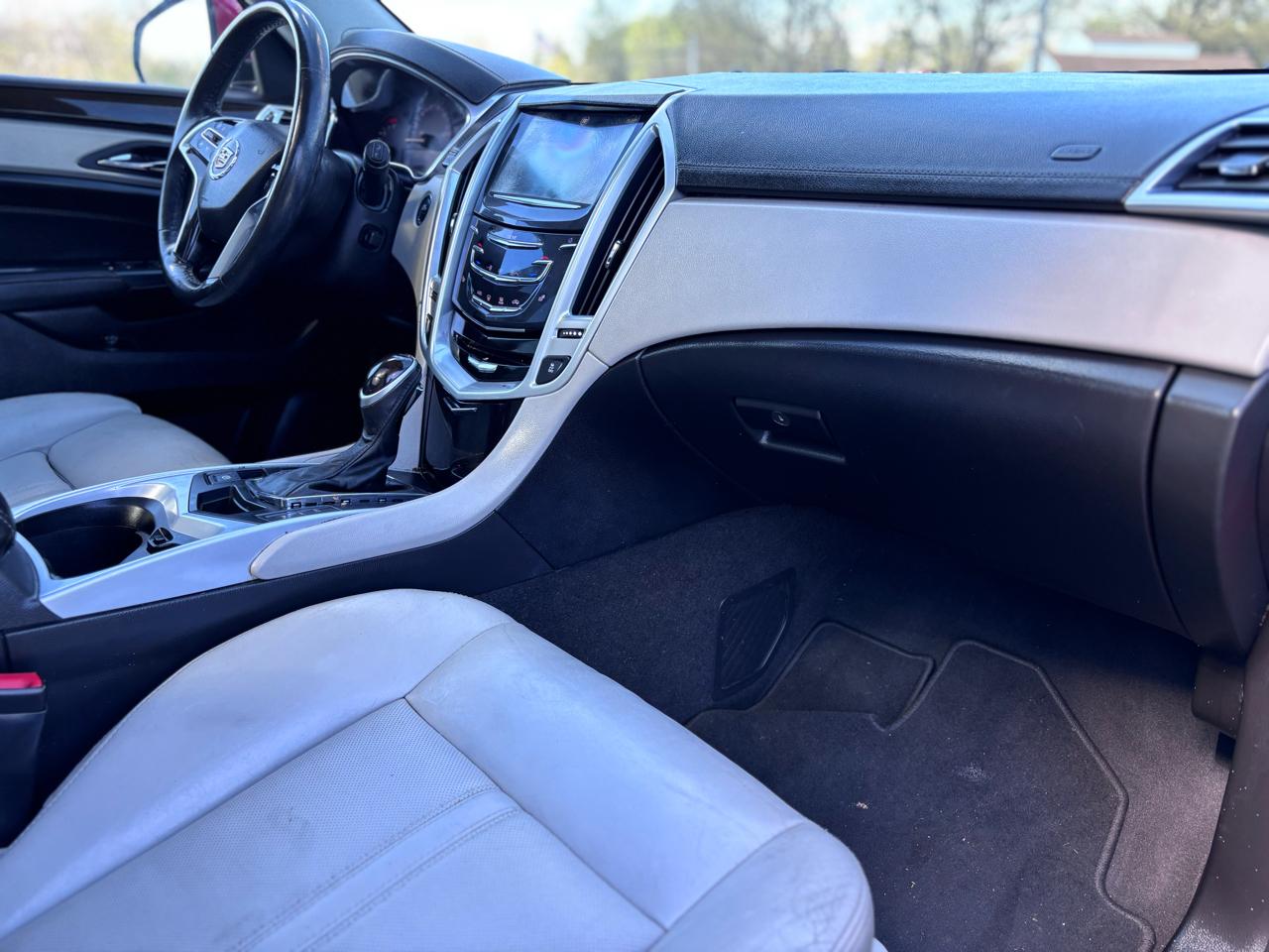 Cadillac SRX Luxury Collection 2013