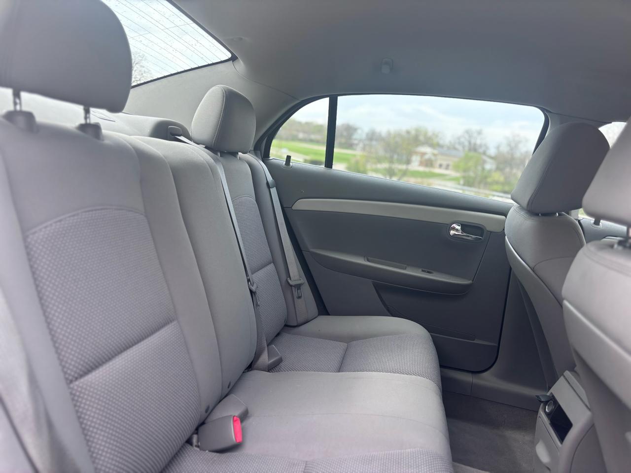 Chevrolet Malibu 1LT 2011