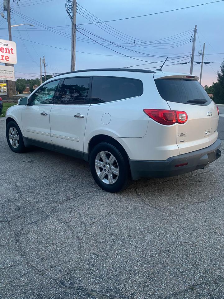 Chevrolet Traverse 2LT AWD 2011