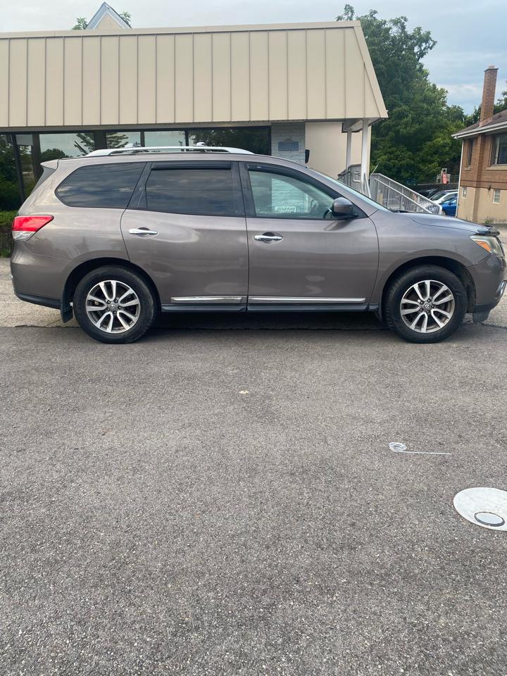 Nissan Pathfinder SL 4WD 2013
