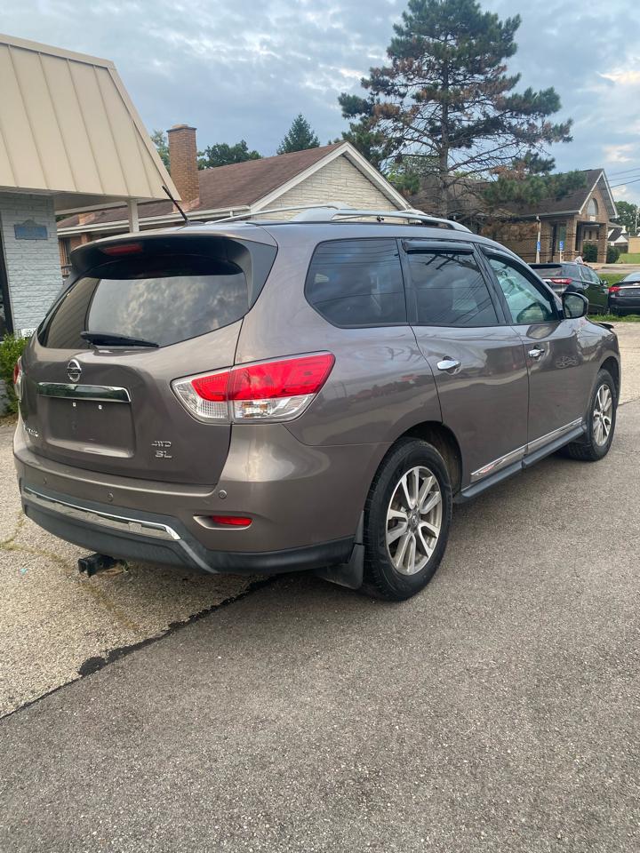 Nissan Pathfinder SL 4WD 2013