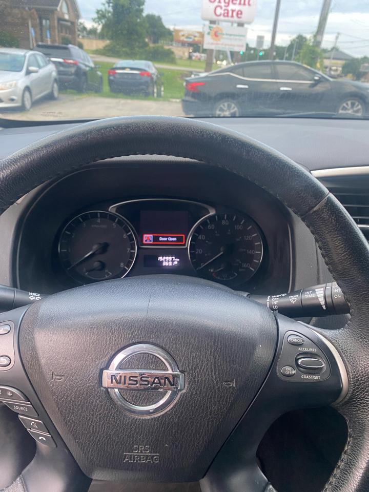Nissan Pathfinder SL 4WD 2013