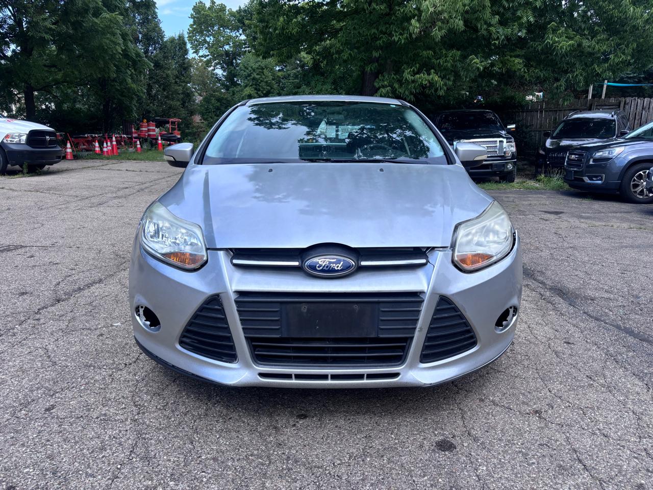 Ford Focus SE Sedan 2014