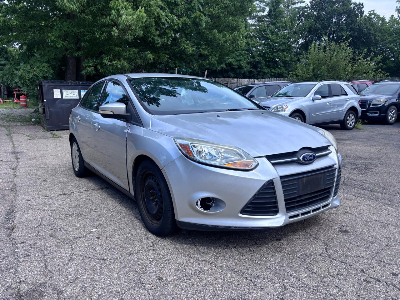 Ford Focus SE Sedan 2014