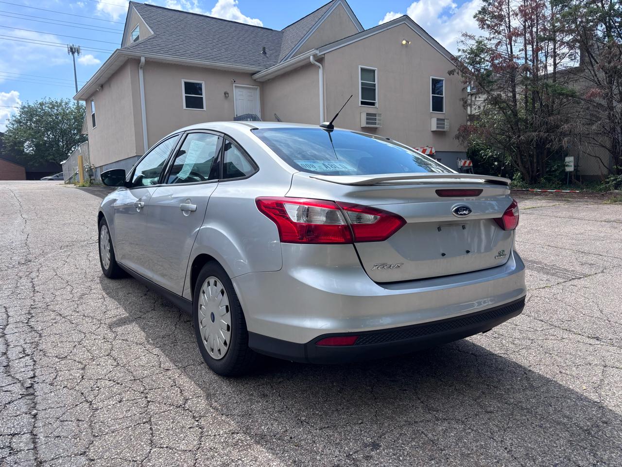 Ford Focus SE Sedan 2014