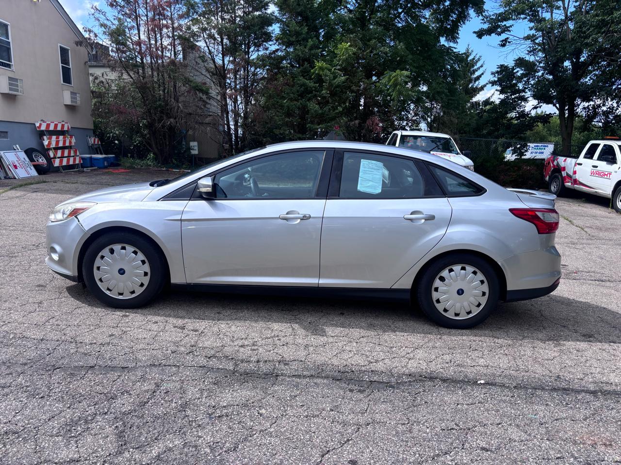 Ford Focus SE Sedan 2014