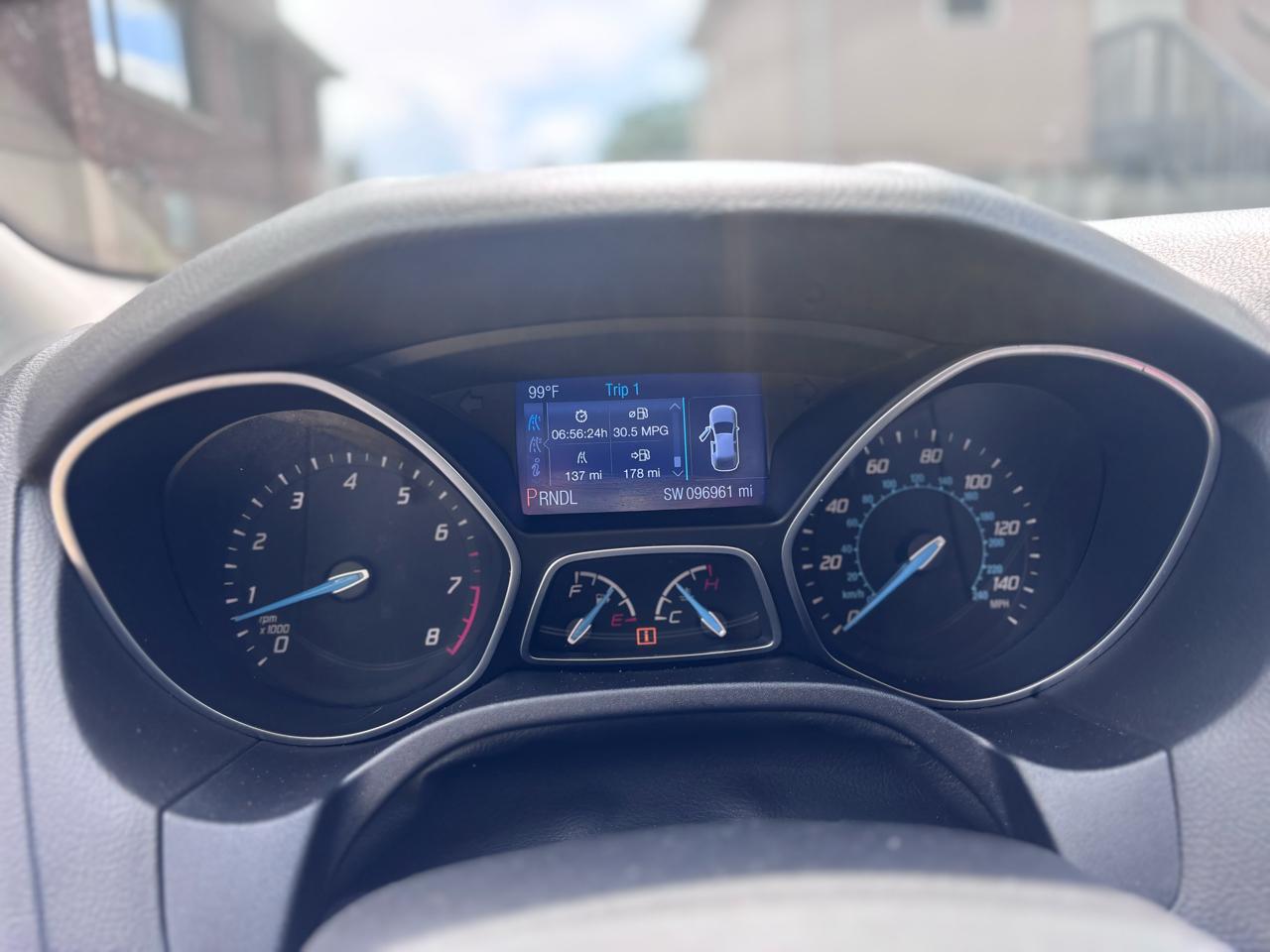 Ford Focus SE Sedan 2014