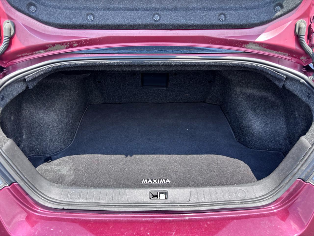 Nissan Maxima SV 2013