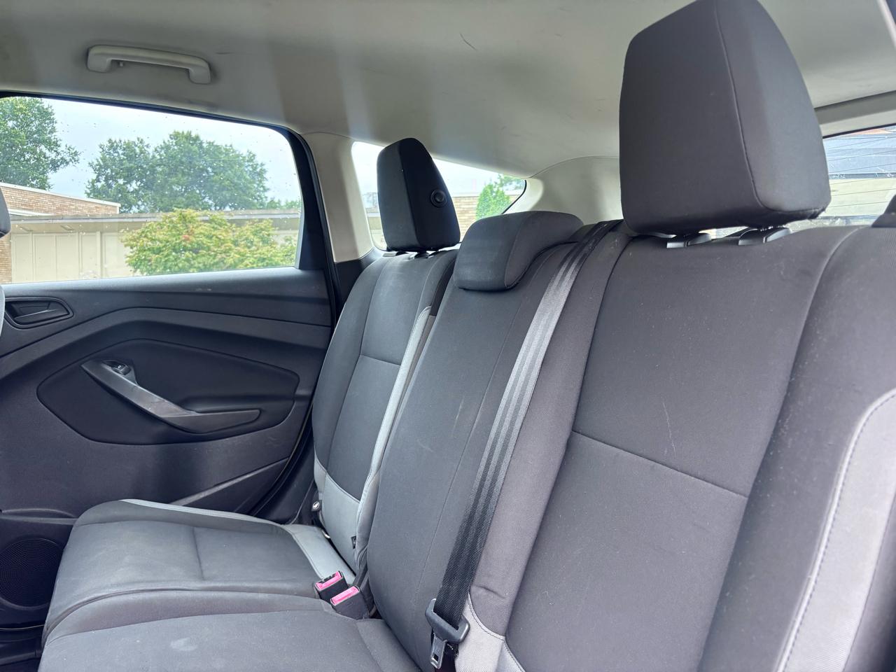 Ford Escape S FWD 2013