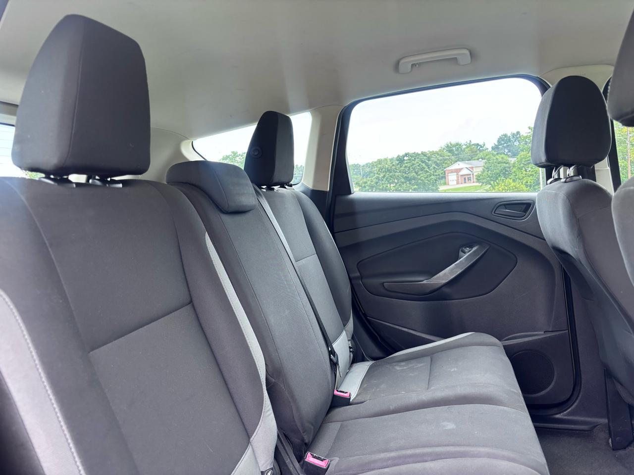 Ford Escape S FWD 2013