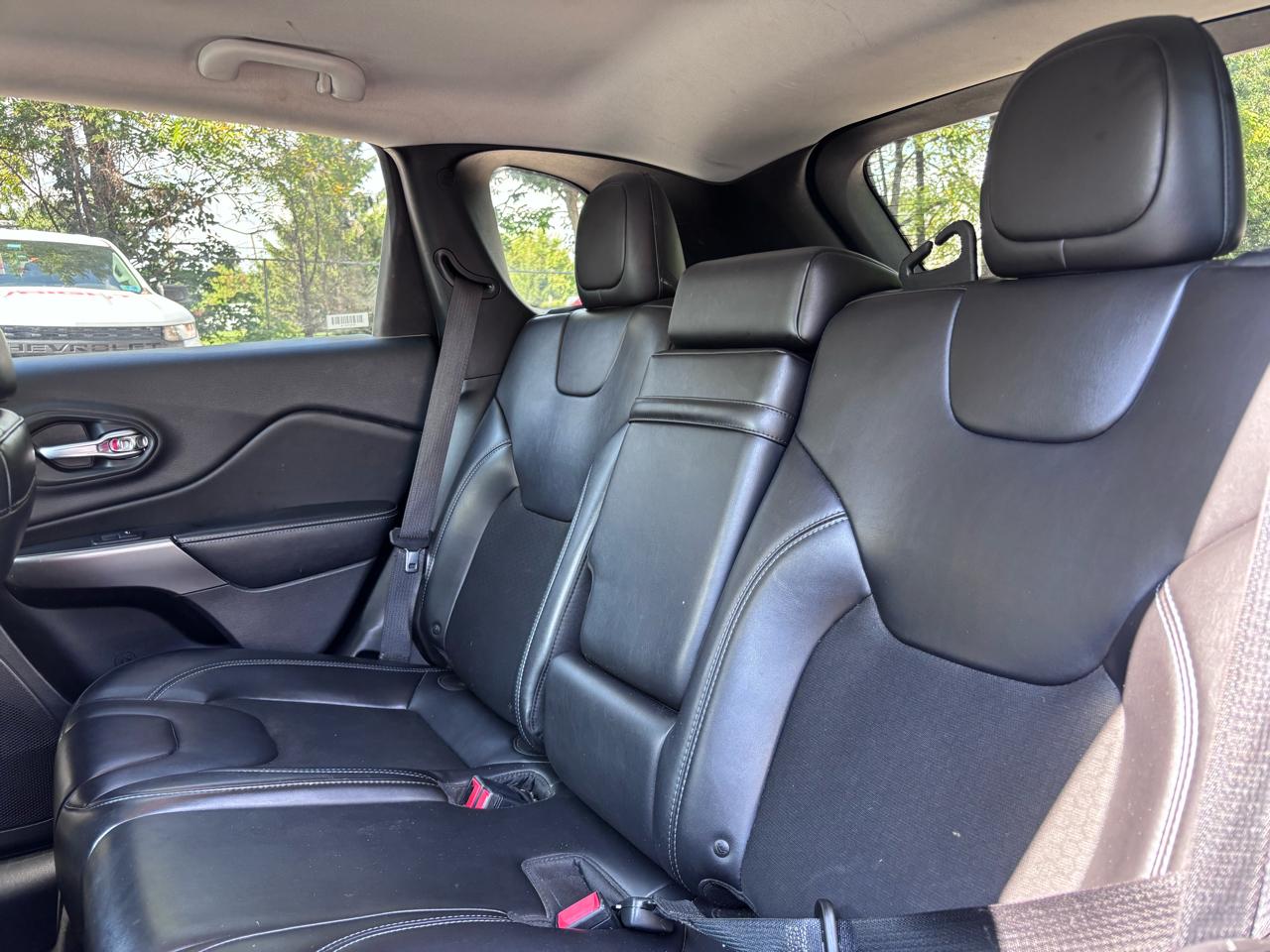 Jeep Cherokee Latitude Plus 4WD 2019