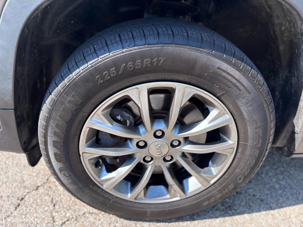 Jeep Cherokee Latitude Plus 4WD 2019