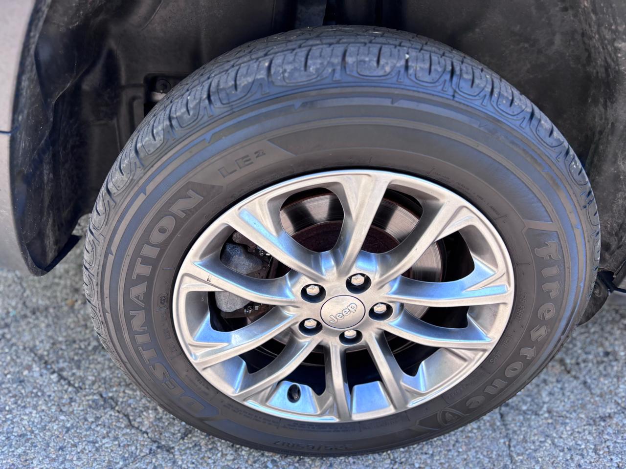 Jeep Cherokee Latitude Plus 4WD 2019