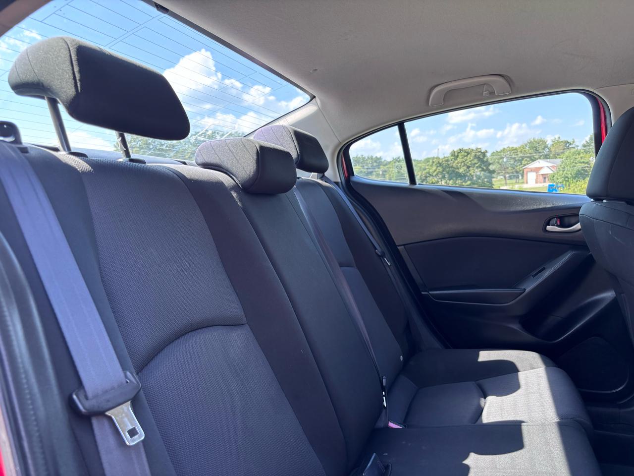 Mazda MAZDA3 i Sport AT 4-Door 2014