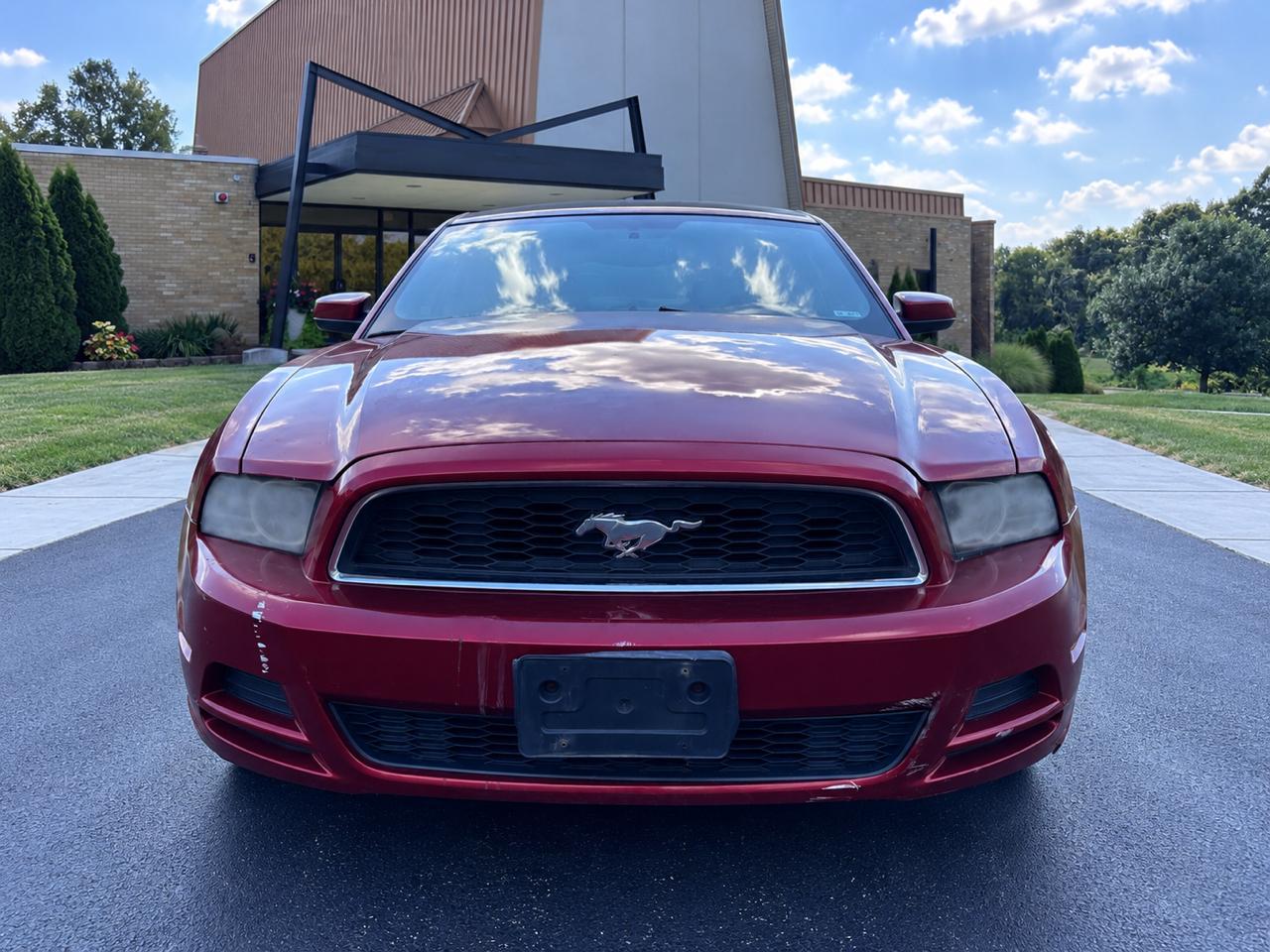 Ford Mustang V6 Convertible 2014