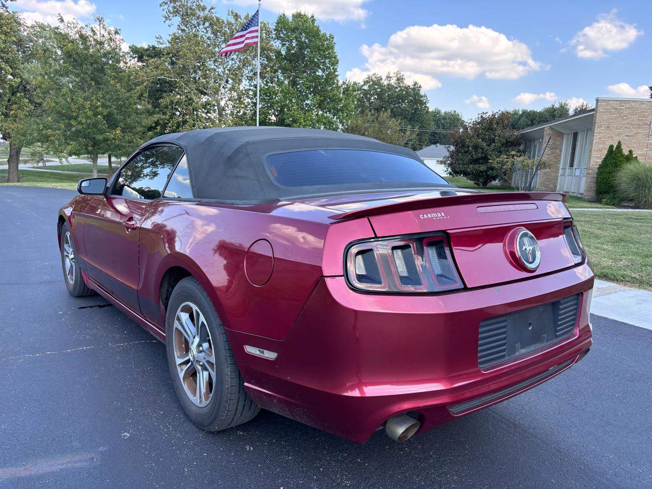Ford Mustang V6 Convertible 2014