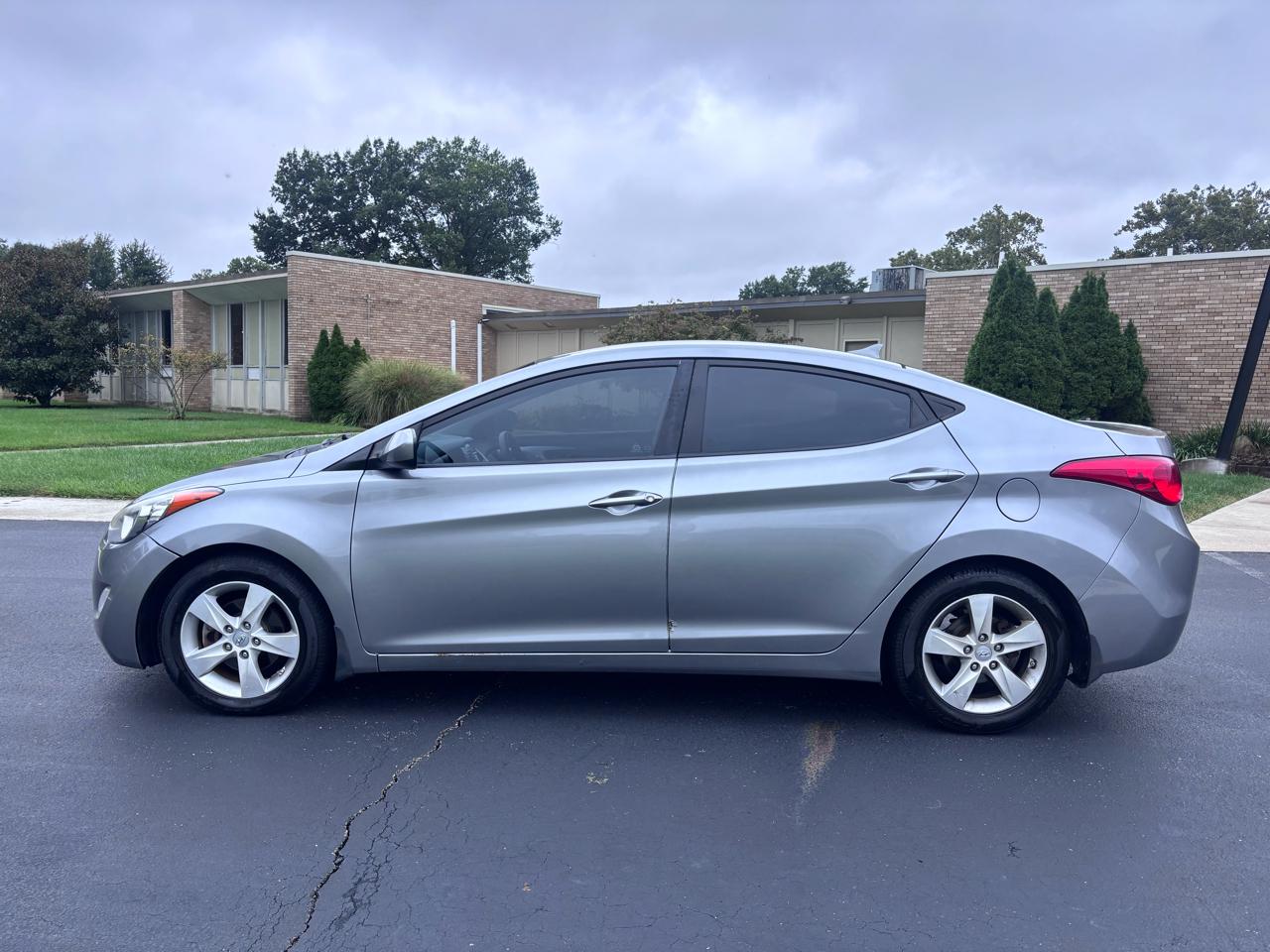 Hyundai Elantra Limited 2013