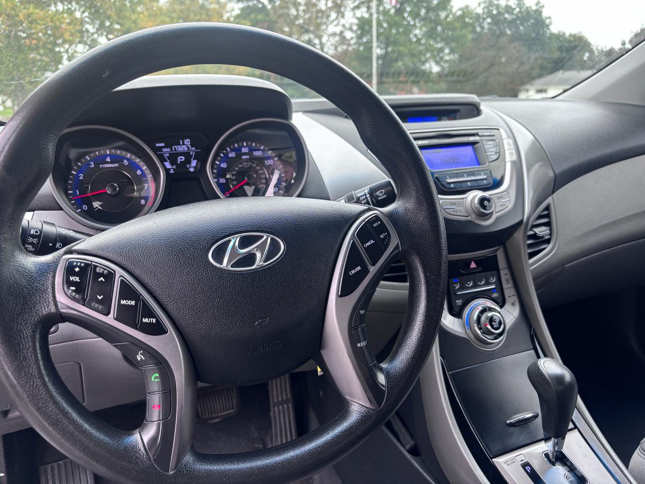 Hyundai Elantra Limited 2013