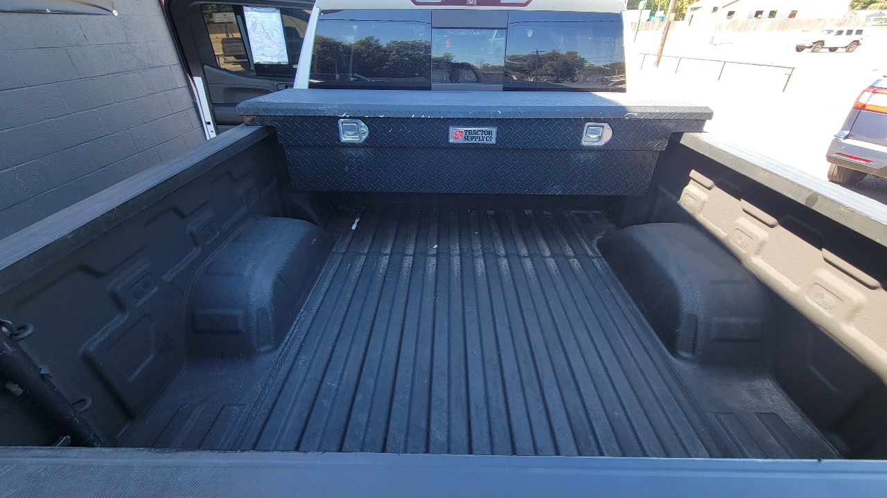 GMC Sierra 1500 AT4 Crew Cab Long Box 4WD 2019