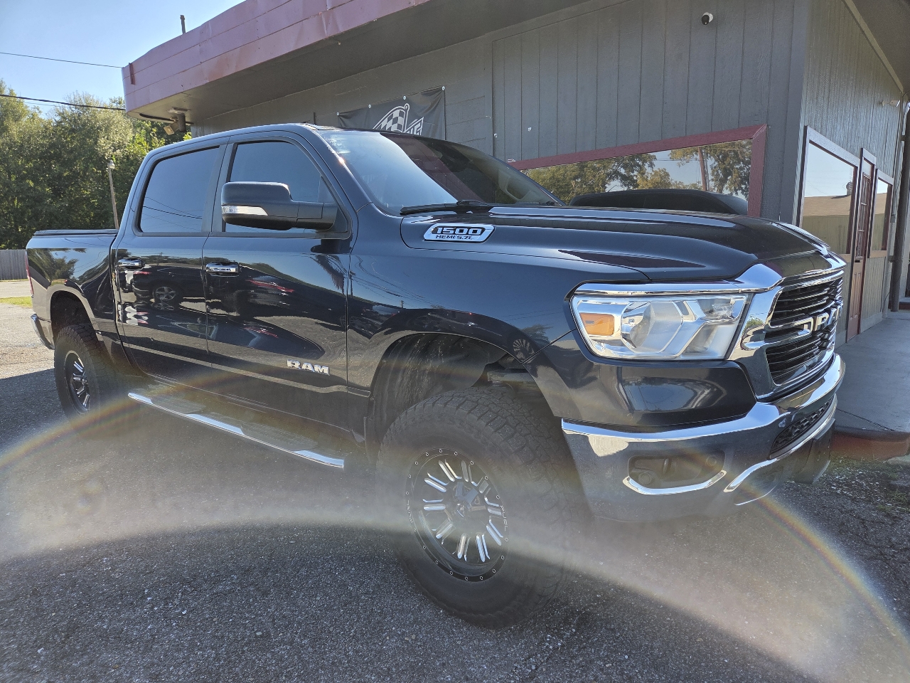 2020 RAM 1500 Big Horn Crew Cab SWB 4WD