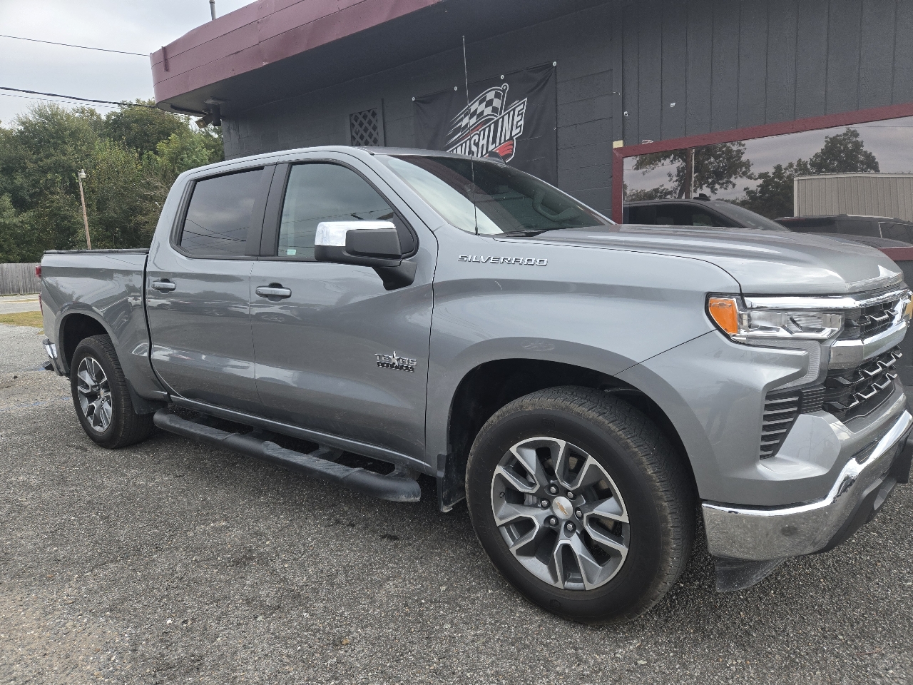2025 Chevrolet Silverado 1500 LT Crew Cab 2WD