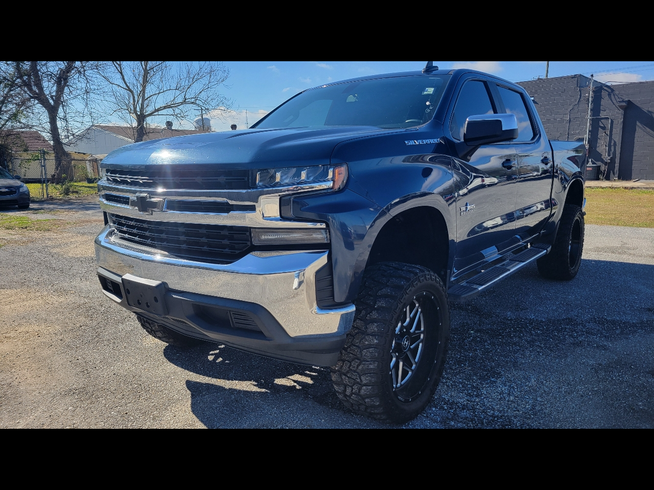 2019 Chevrolet Silverado 1500 LT Crew Cab 2WD