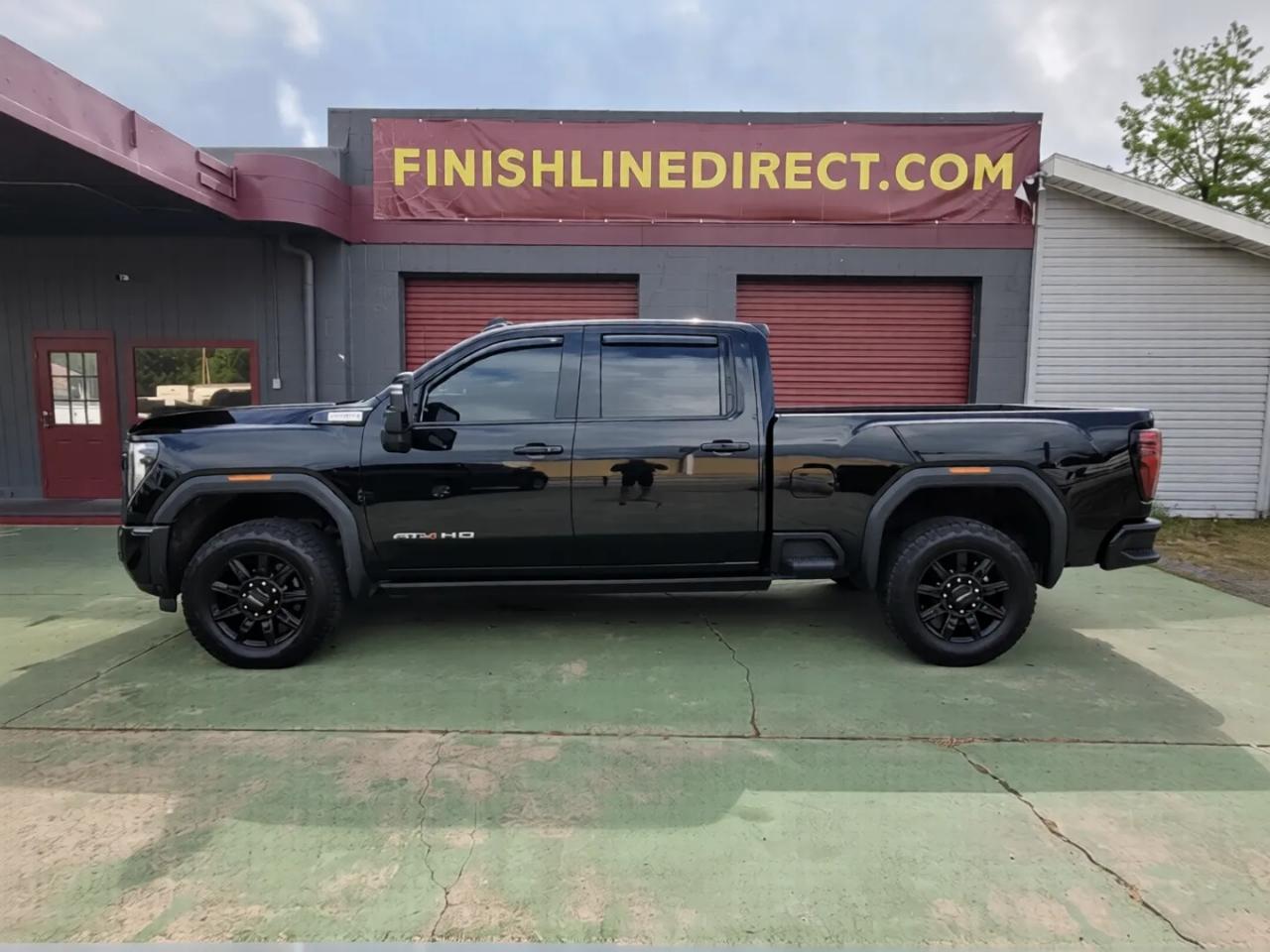 2024 GMC Sierra 2500HD AT4 Crew Cab 4WD