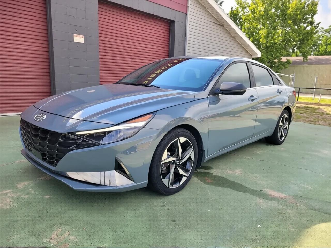 2023 Hyundai Elantra 2.0 Limited IVT's photo